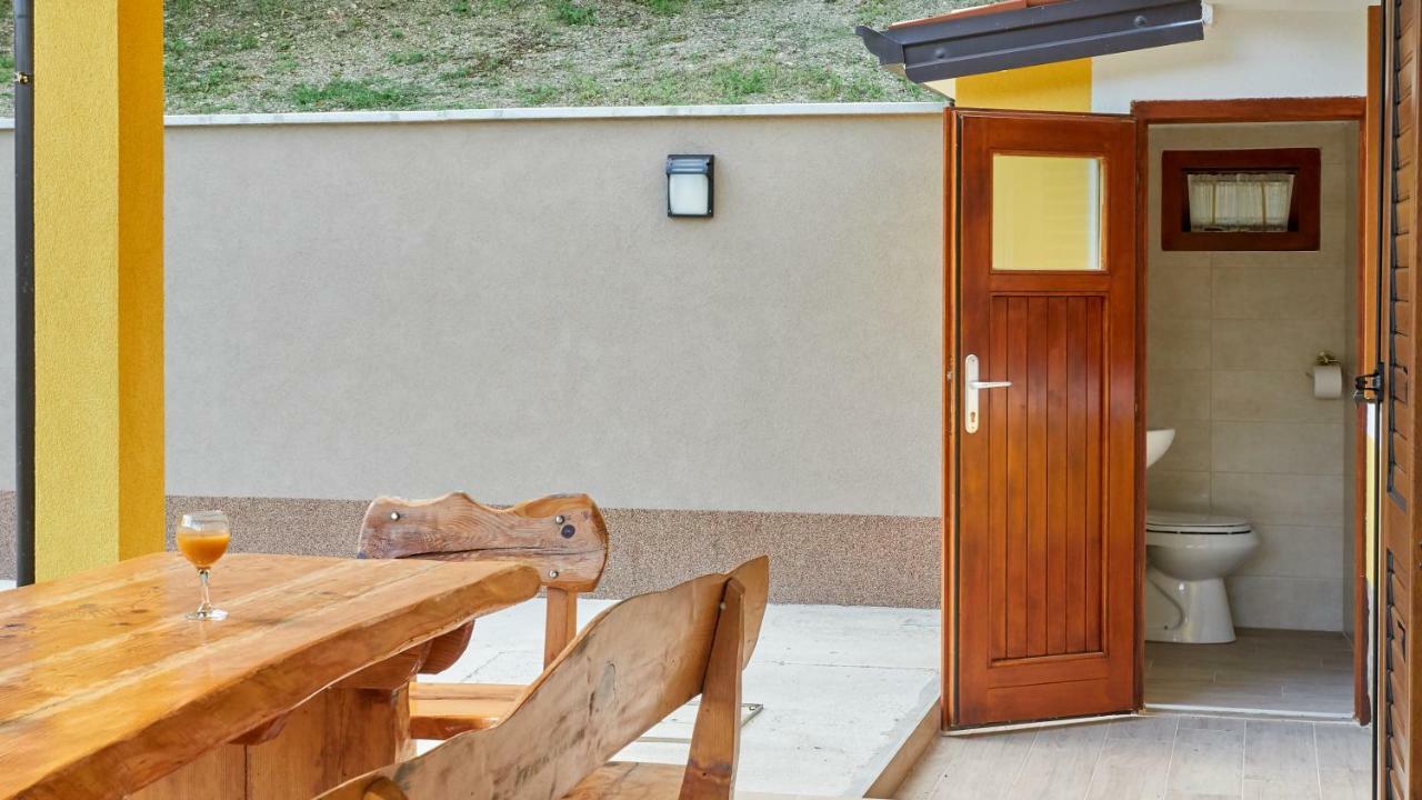 Casa Valla By Rent Istria Buzet Exterior foto